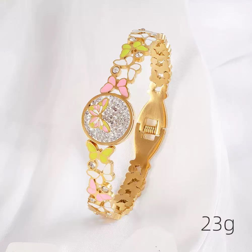 High-end titanium steel bracelet that does not fade color