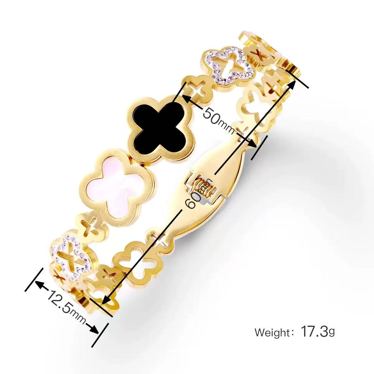 High-end titanium steel bracelet that does not fade color