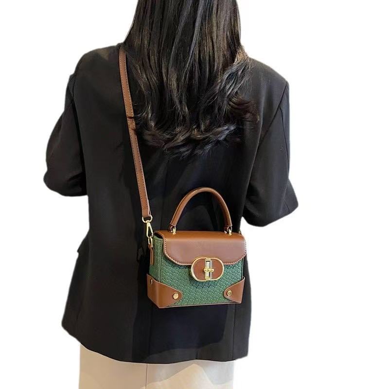 Women's Fashion PU Leather Handbag
